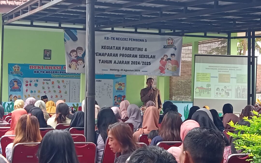 PARENTING BERTEMA LINGKUNGAN BELAJAR RAMAH DAN AMAN OLEH DRS. TOMAS IRIYANTO DI MALANG