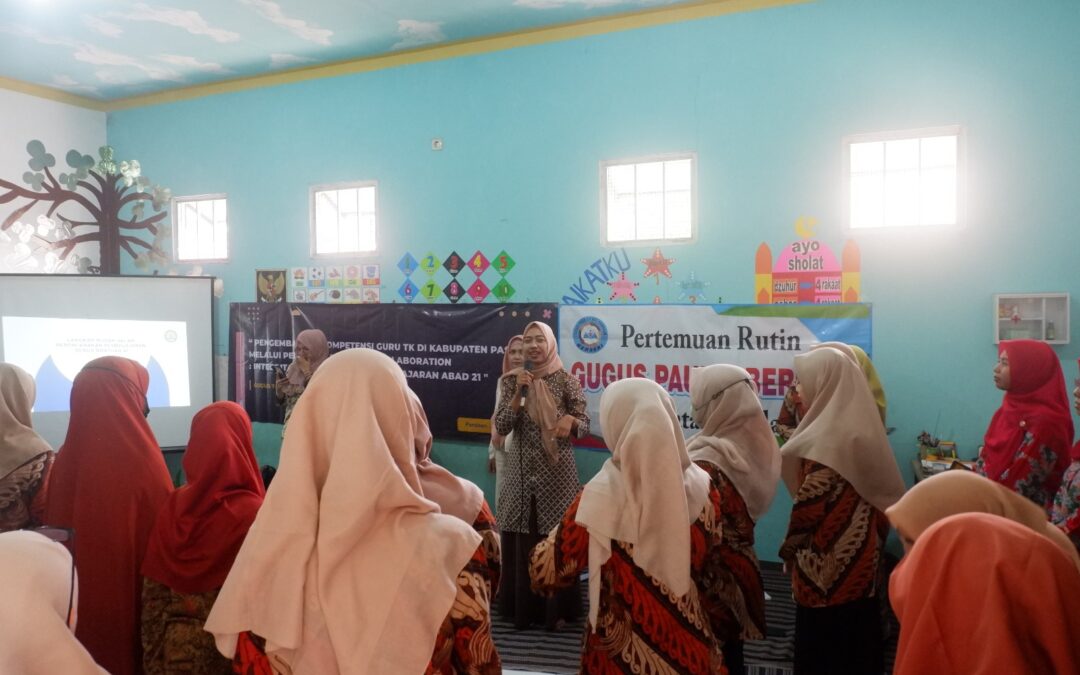 UM TINGKATKAN KOMPETENSI GURU TK PANDAAN LEWAT PELATIHAN PEDAGOGI COLLABORATION BERBASIS TEKNOLOGI ABAD 21