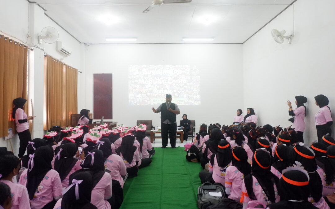 PELATIHAN INOVATIF: MENGASAH KOMPETENSI DAN JIWA EDUKATIF MAHASISWA PAUD