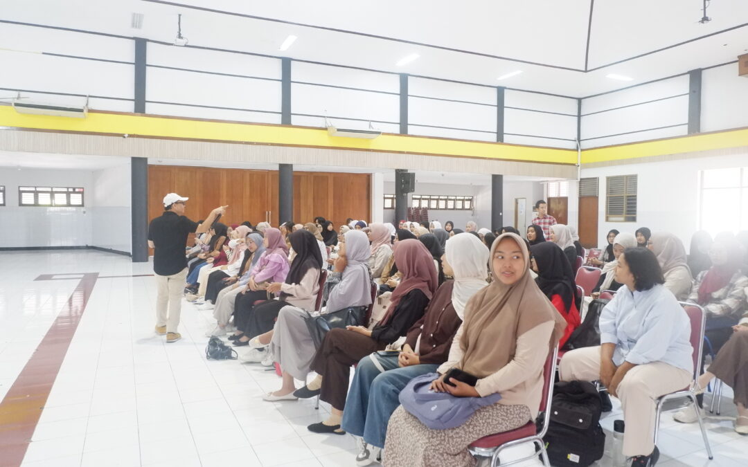 MAHASISWA DEPARTEMEN PAUD DIBEKALI ILMU KOMUNIKASI EFEKTIF : KUNCI SUKSES CIPTAKAN GENERASI PENERUS BERKUALITAS